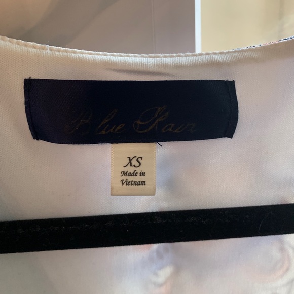 Flowy Francesca’s Romper - Picture 2 of 6